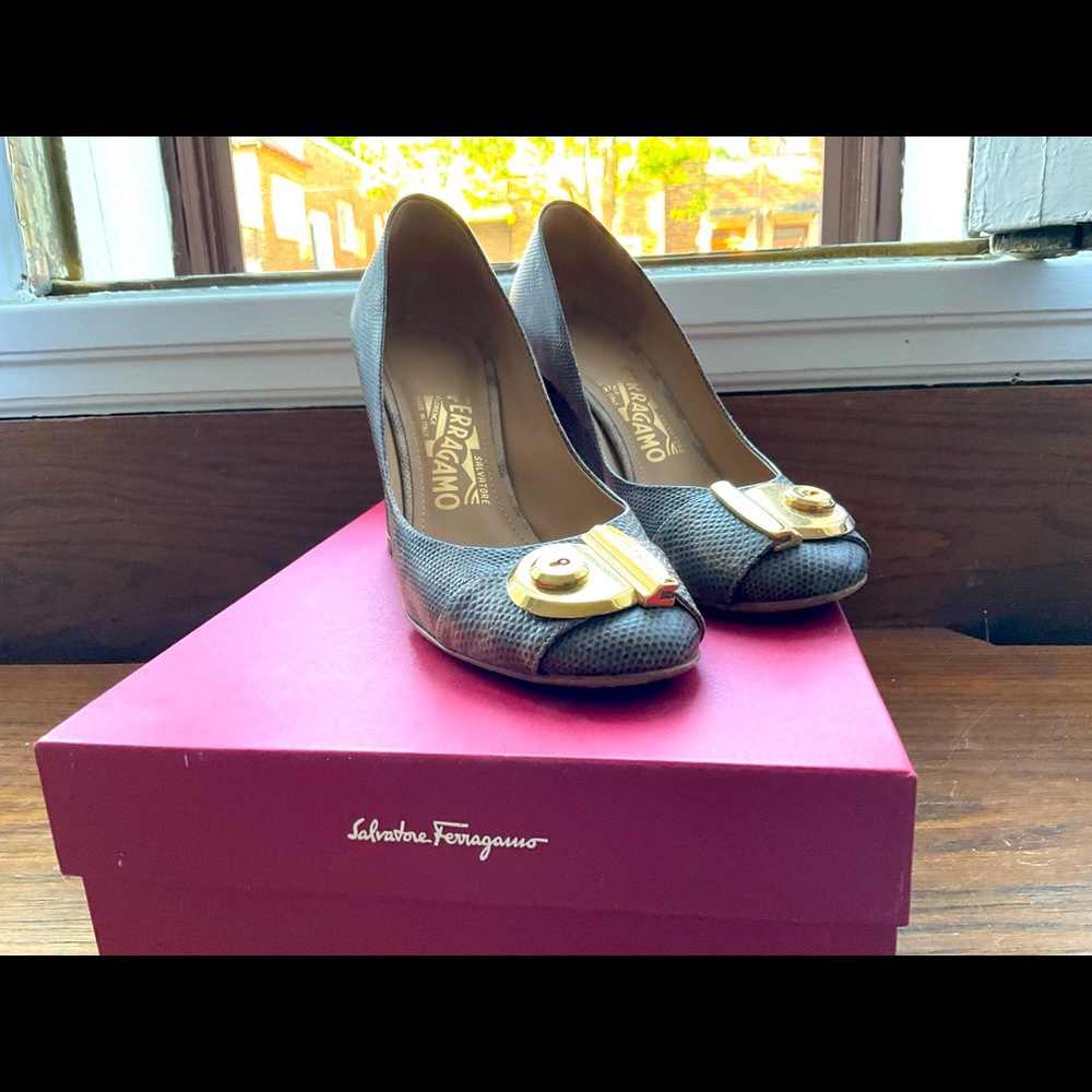 Stunning shoes, super versatile but they are now too small for me
